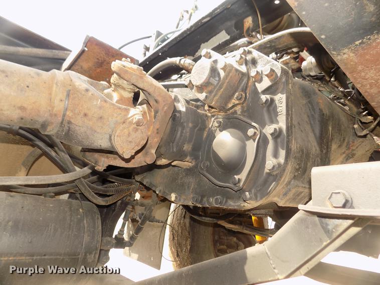 image for item DD2788 1979 International C04070B semi truck