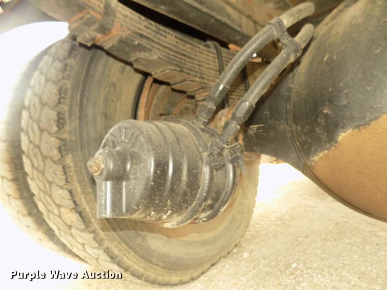 image for item DD2788 1979 International C04070B semi truck