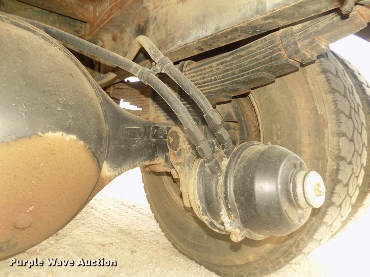 image for item DD2788 1979 International C04070B semi truck