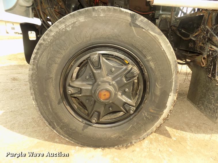 image for item DD2788 1979 International C04070B semi truck