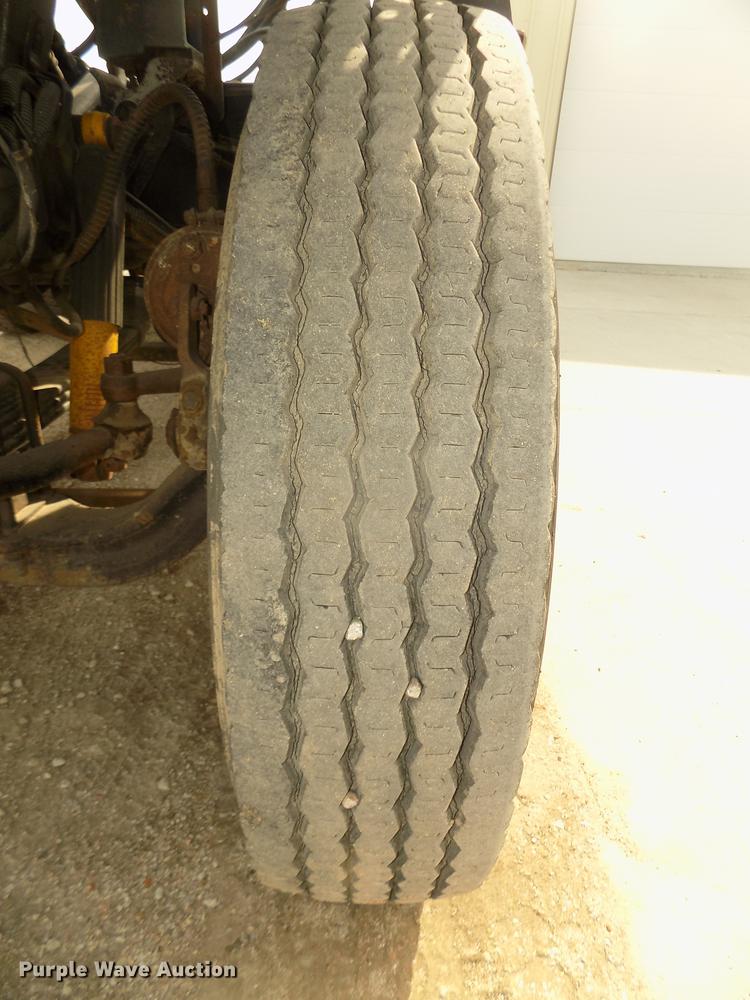 image for item DD2788 1979 International C04070B semi truck