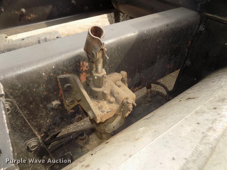 image for item DD2788 1979 International C04070B semi truck