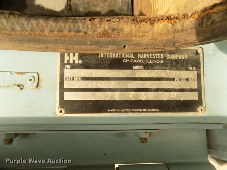 image for item DD2788 1979 International C04070B semi truck