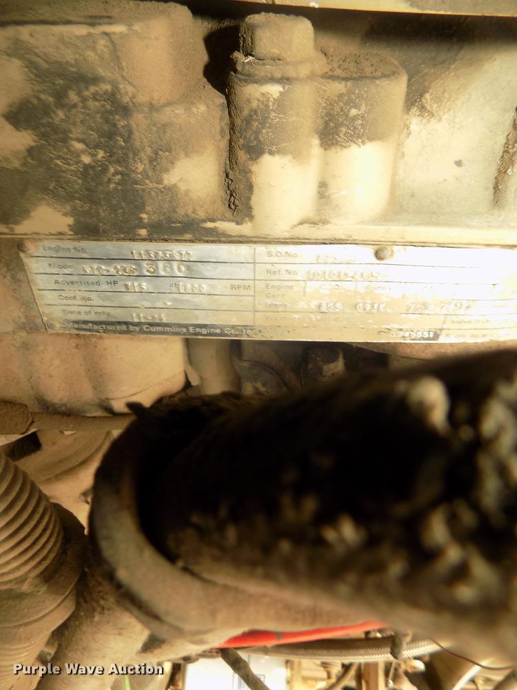 image for item DD2794 1987 White Volvo WIM semi truck