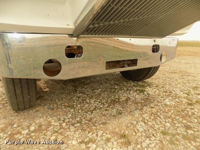 image for item DD2794 1987 White Volvo WIM semi truck