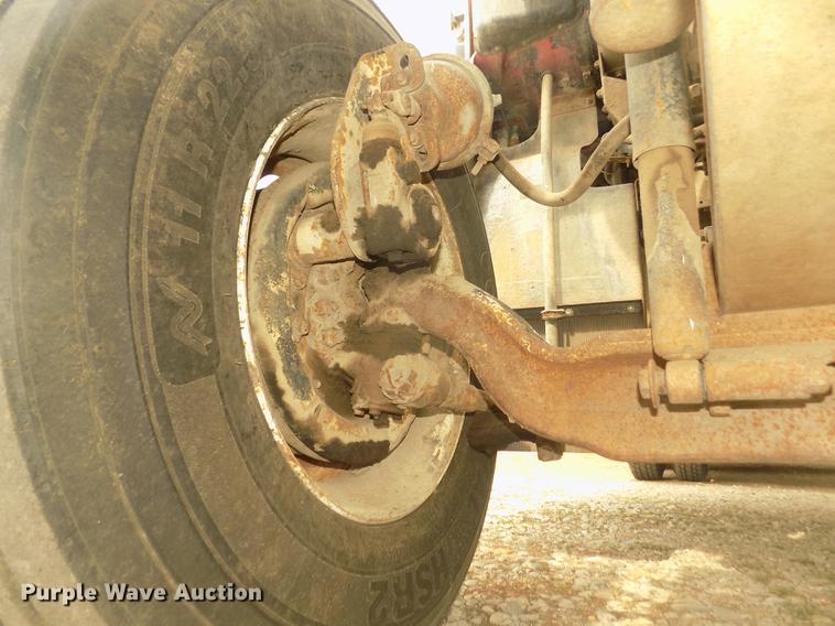 image for item DD2794 1987 White Volvo WIM semi truck