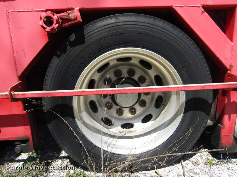 image for item DD7444 2002 Cottrell CS-12LTB car carrier