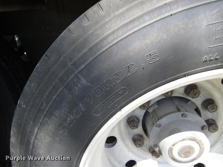 image for item DD7445 1978 Nuway car carrier