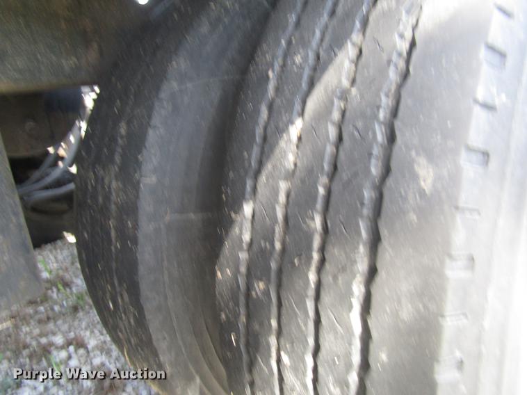 image for item DD7445 1978 Nuway car carrier