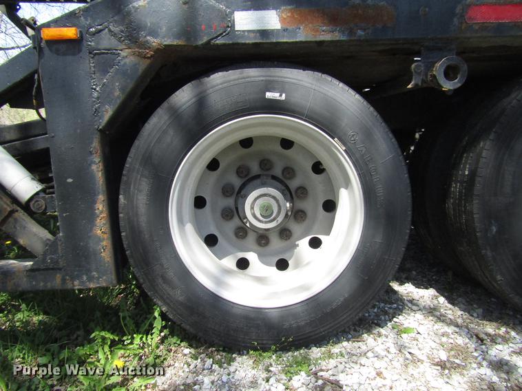 image for item DD7445 1978 Nuway car carrier