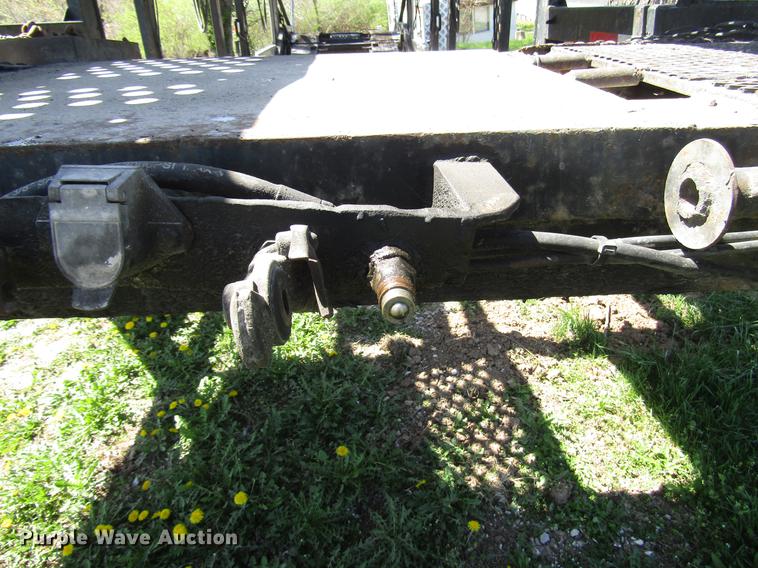 image for item DD7445 1978 Nuway car carrier