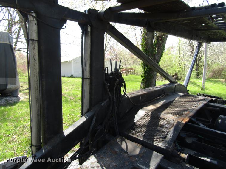 image for item DD7445 1978 Nuway car carrier