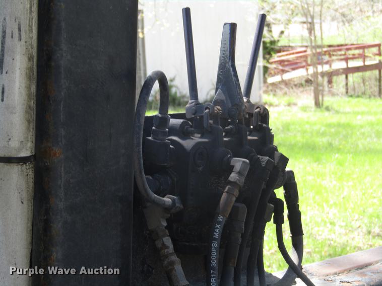 image for item DD7445 1978 Nuway car carrier