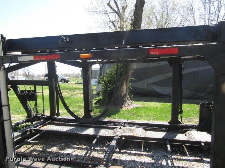 image for item DD7445 1978 Nuway car carrier