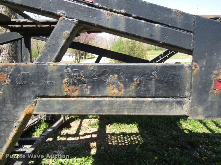 image for item DD7445 1978 Nuway car carrier