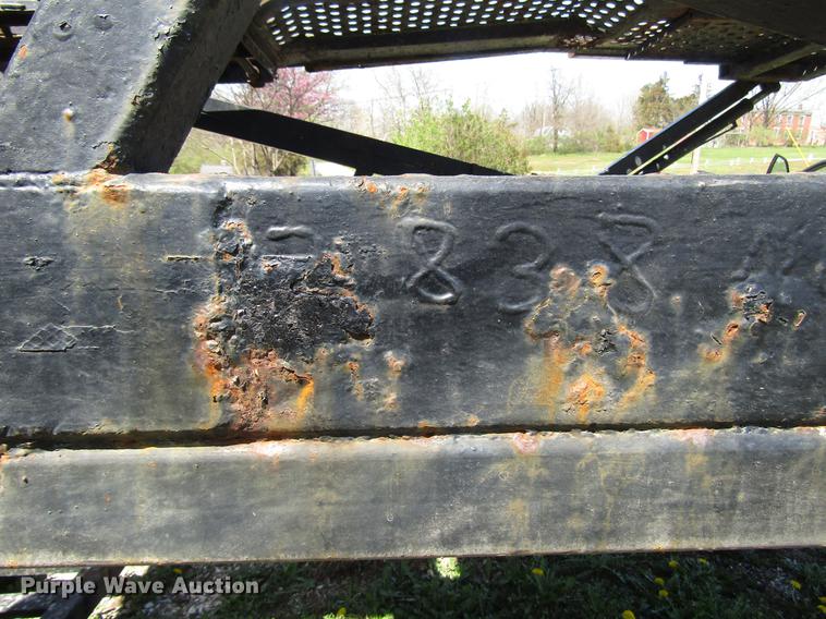 image for item DD7445 1978 Nuway car carrier