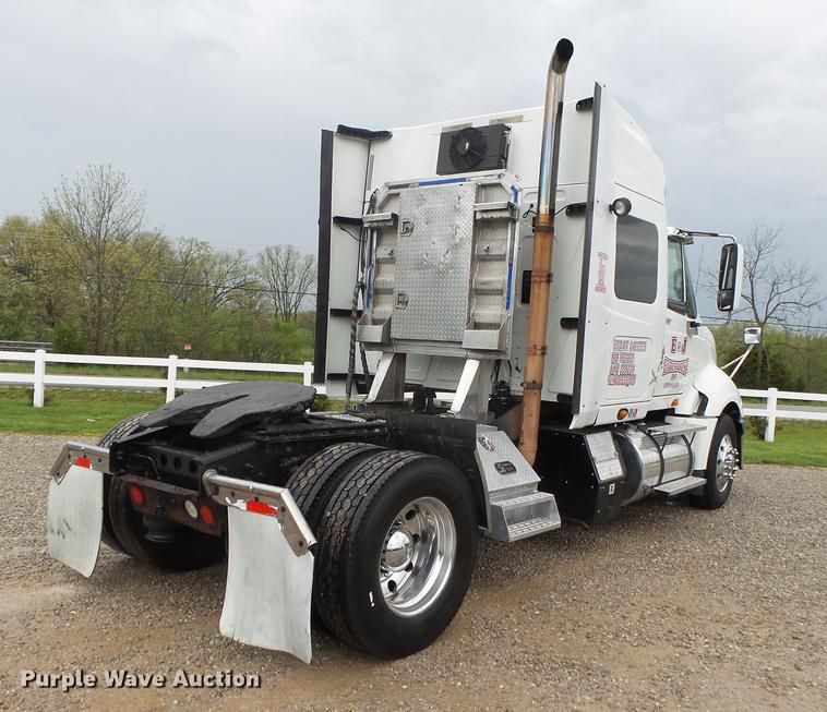 image for item DE3646 2008 International ProStar Premium semi truck