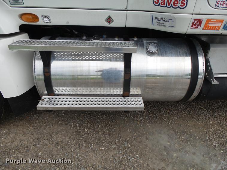 image for item DE3646 2008 International ProStar Premium semi truck