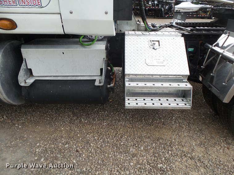 image for item DE3646 2008 International ProStar Premium semi truck