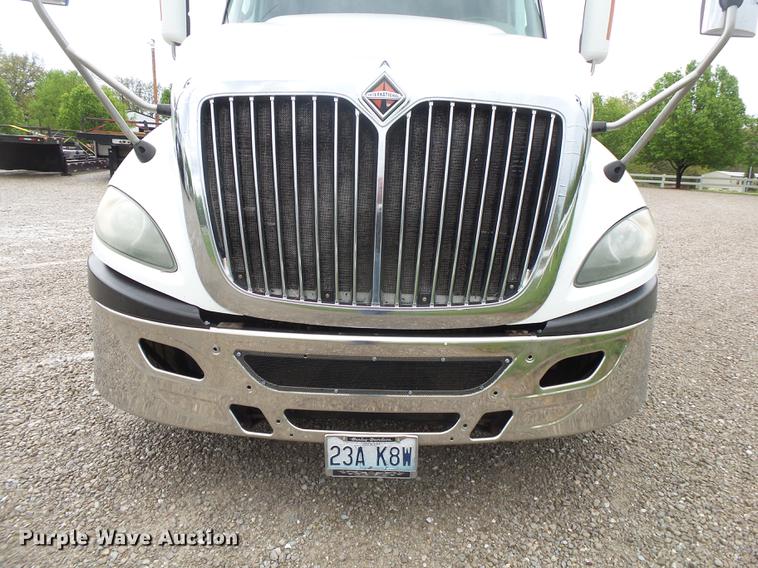 image for item DE3646 2008 International ProStar Premium semi truck