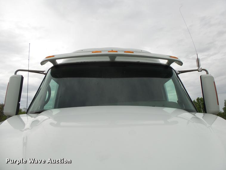 image for item DE3646 2008 International ProStar Premium semi truck