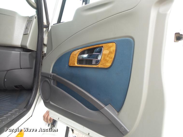 image for item DE3646 2008 International ProStar Premium semi truck