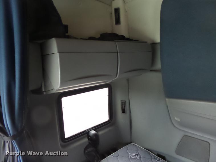 image for item DE3646 2008 International ProStar Premium semi truck