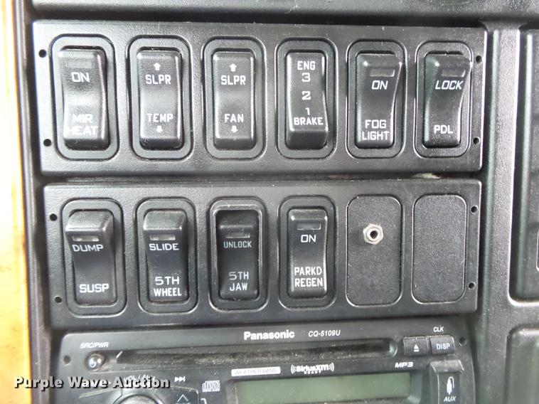 image for item DE3646 2008 International ProStar Premium semi truck