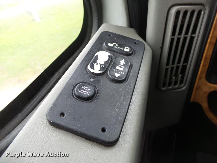 image for item DE3646 2008 International ProStar Premium semi truck