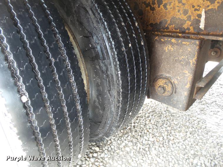 image for item DE3649 1998 XL Specialized XL80PGD double drop deck trailer