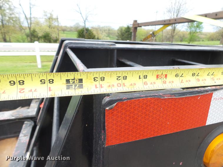 image for item DE3650 2006 Tarasport drop deck trailer