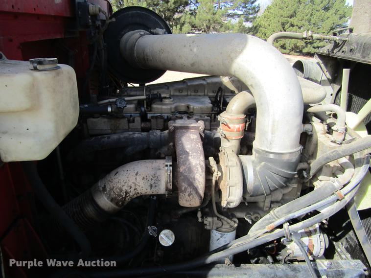 image for item DE6664 1990 International F-9370 semi truck