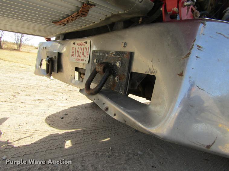 image for item DE6664 1990 International F-9370 semi truck