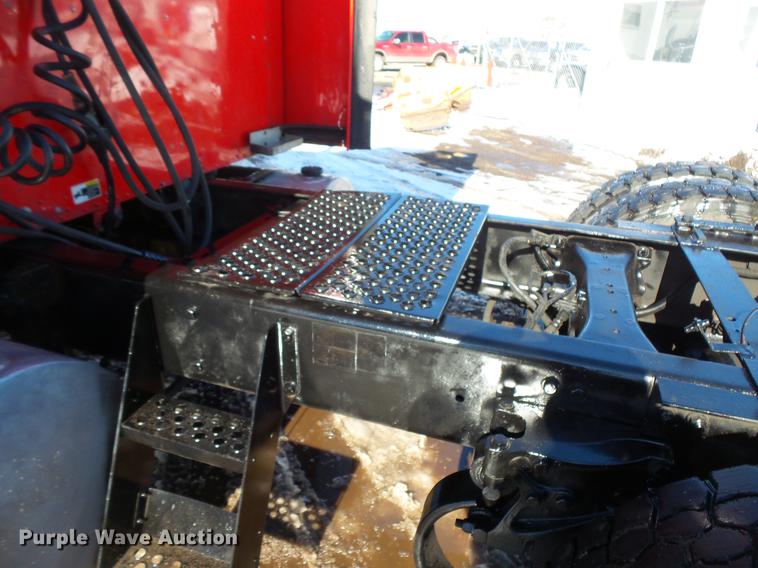 image for item DV9596 2005 Kenworth W900 semi truck