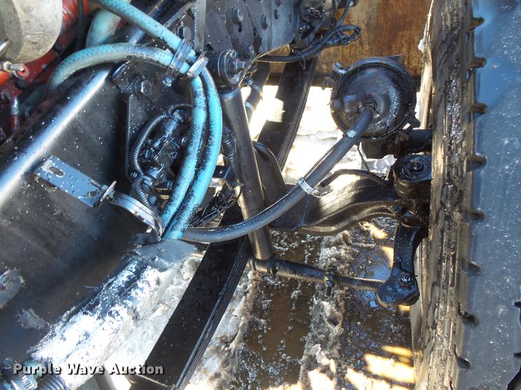 image for item DV9596 2005 Kenworth W900 semi truck