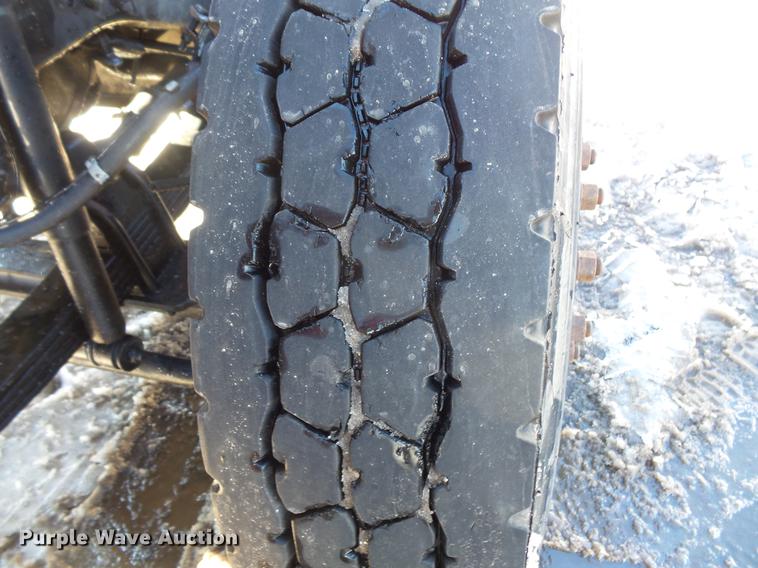 image for item DV9596 2005 Kenworth W900 semi truck