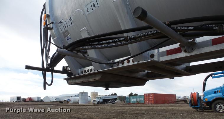 image for item DW9703 2012 TyTal tank trailer