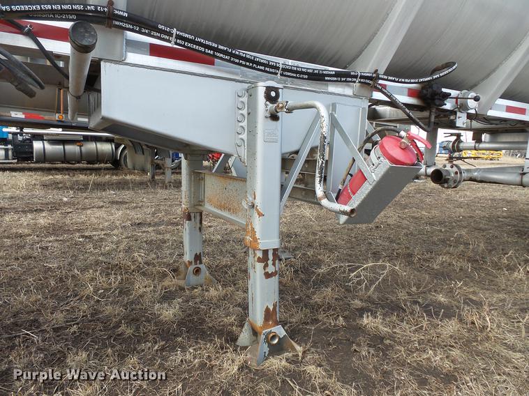 image for item DW9703 2012 TyTal tank trailer