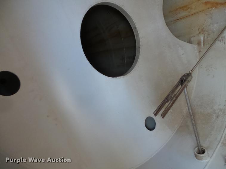 image for item DW9703 2012 TyTal tank trailer