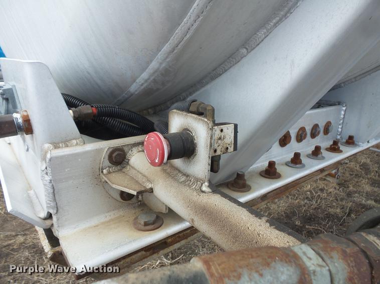 image for item DW9703 2012 TyTal tank trailer