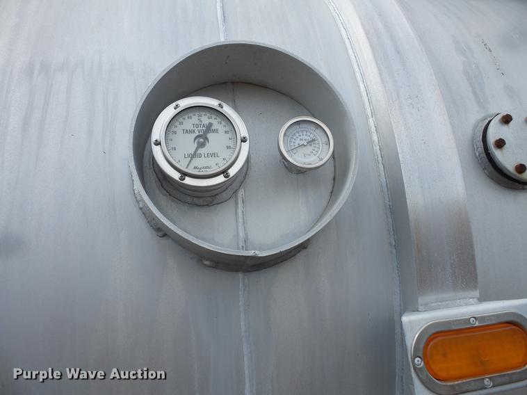 image for item DW9703 2012 TyTal tank trailer