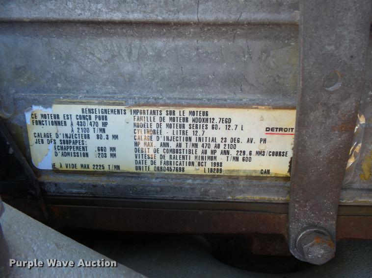 image for item DW9717 1999 Peterbilt 379 semi truck