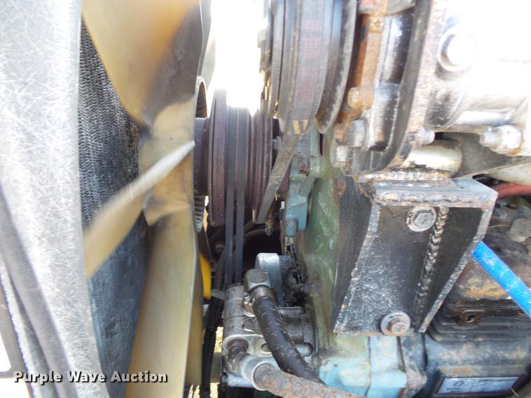 image for item DW9717 1999 Peterbilt 379 semi truck