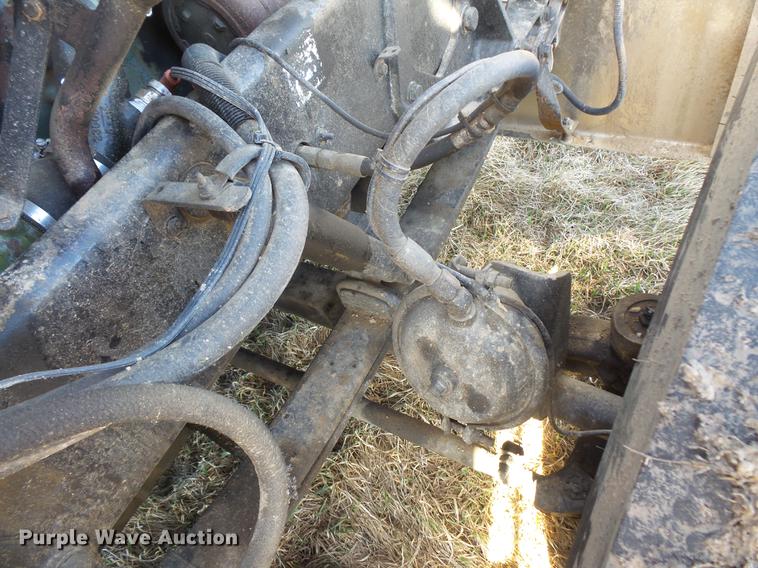 image for item DW9717 1999 Peterbilt 379 semi truck