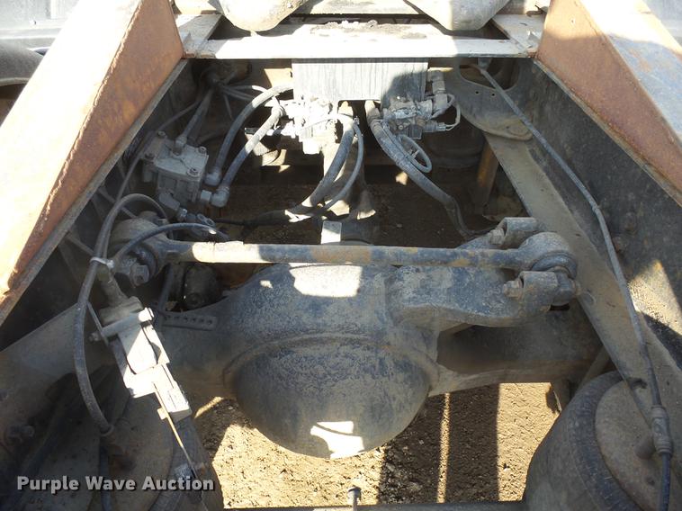 image for item DX9071 1999 International Eagle 9400 semi truck