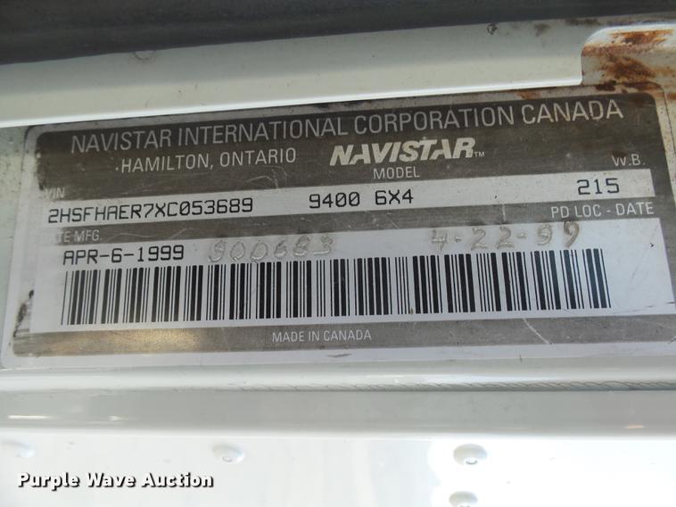 image for item DX9071 1999 International Eagle 9400 semi truck