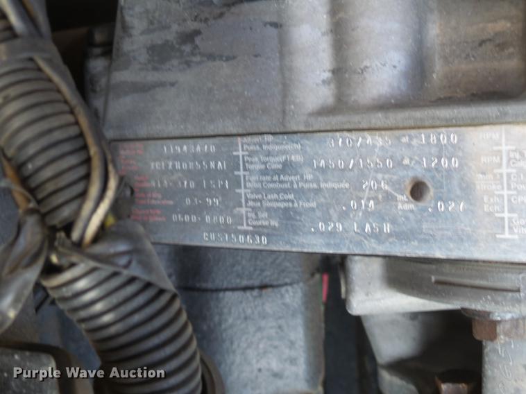 image for item DX9071 1999 International Eagle 9400 semi truck