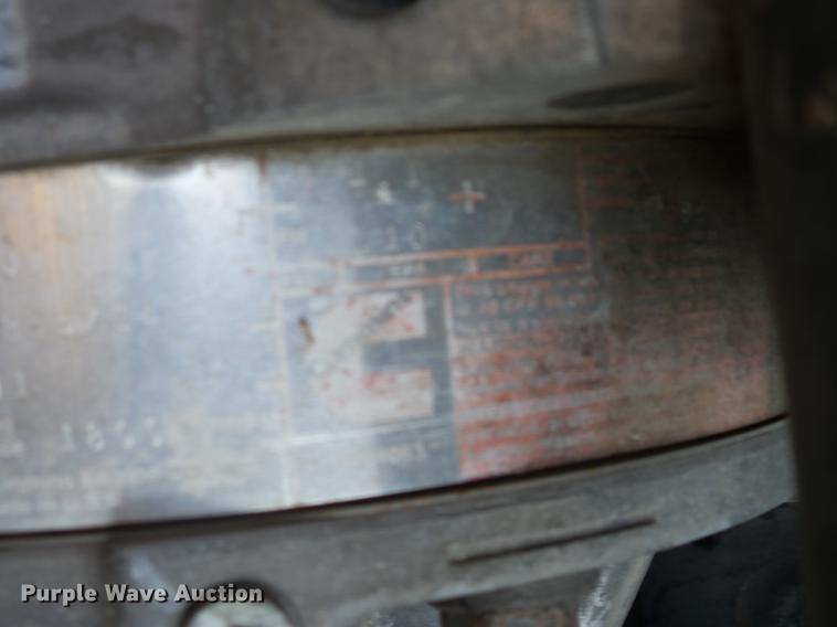 image for item DX9071 1999 International Eagle 9400 semi truck