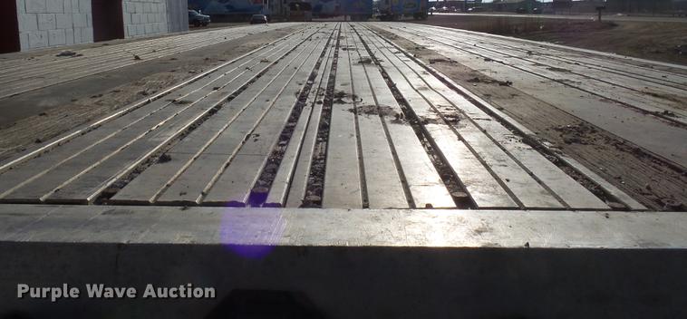 image for item DX9072 1998 Transcraft Eagle flatbed trailer