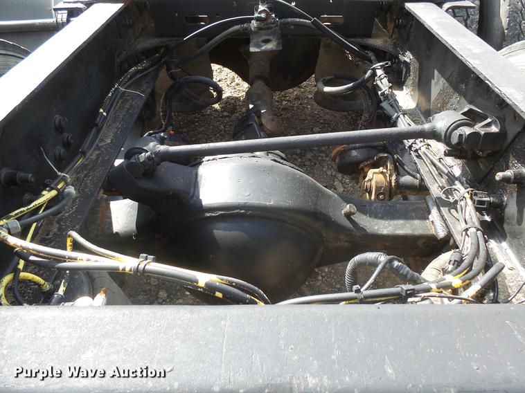 image for item DX9080 2005 Sterling A9500 semi truck